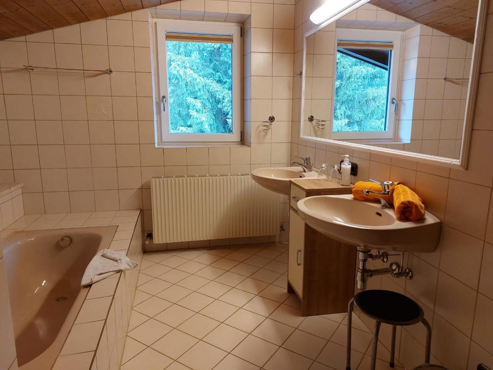 Appartements Am See Neukirchen am Grossvenediger Luaran gambar